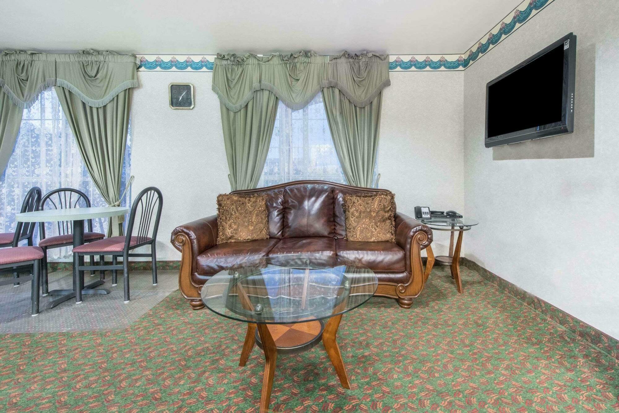 Oyo Hotel Wichita Falls I-44 Sheppard Airforce Dış mekan fotoğraf